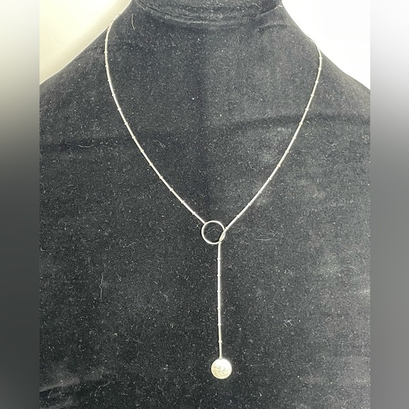 Jewelry - Chic Circle Silver Tone Lariat Necklace with Round Dangle
